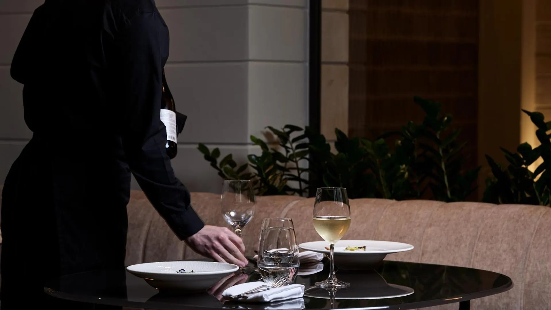 September Hotel Салоники