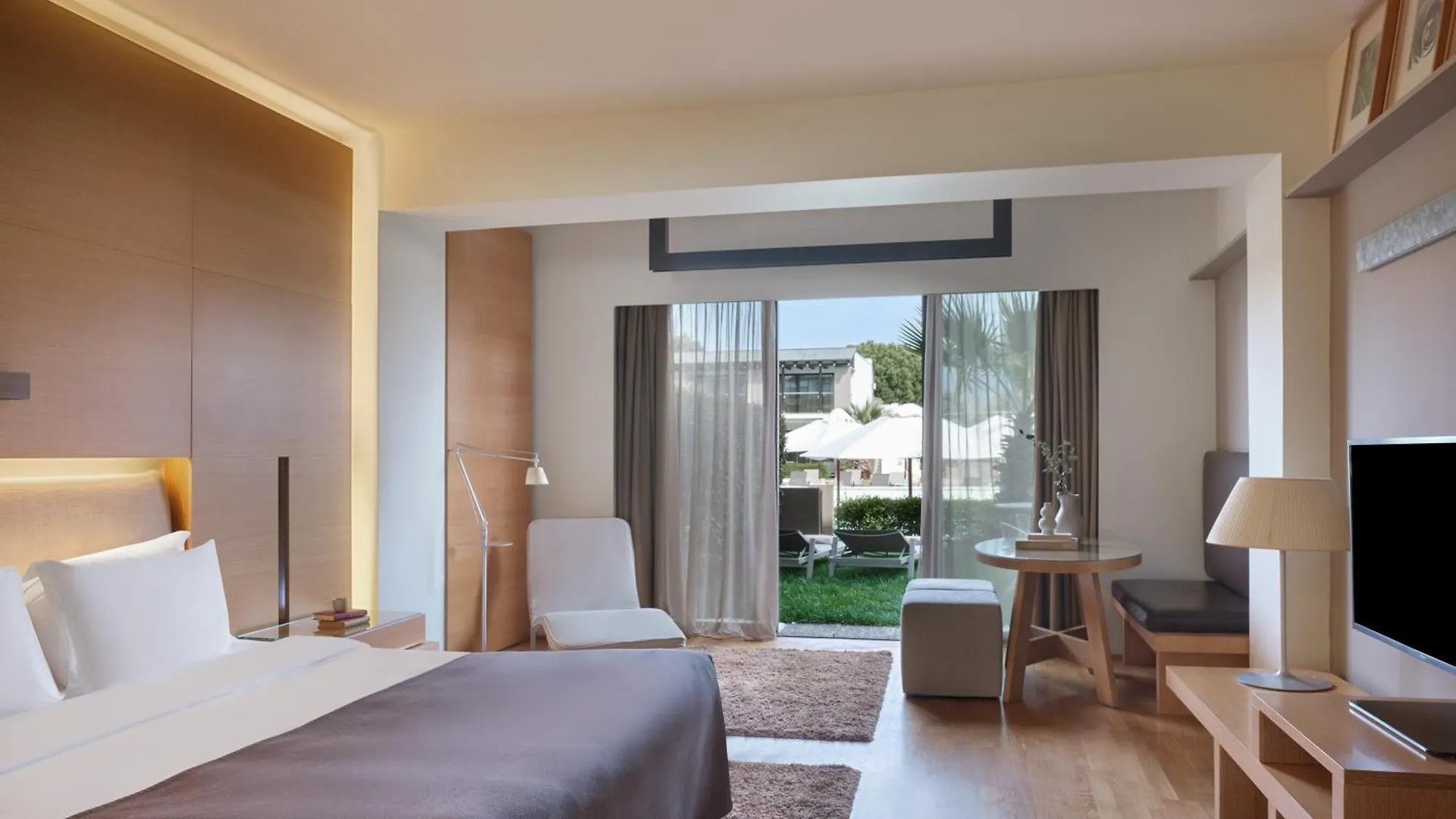 September Hotel Салоники